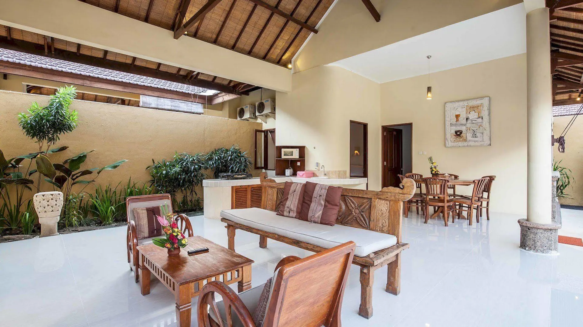 Putu Bali Villa & Spa Seminyak