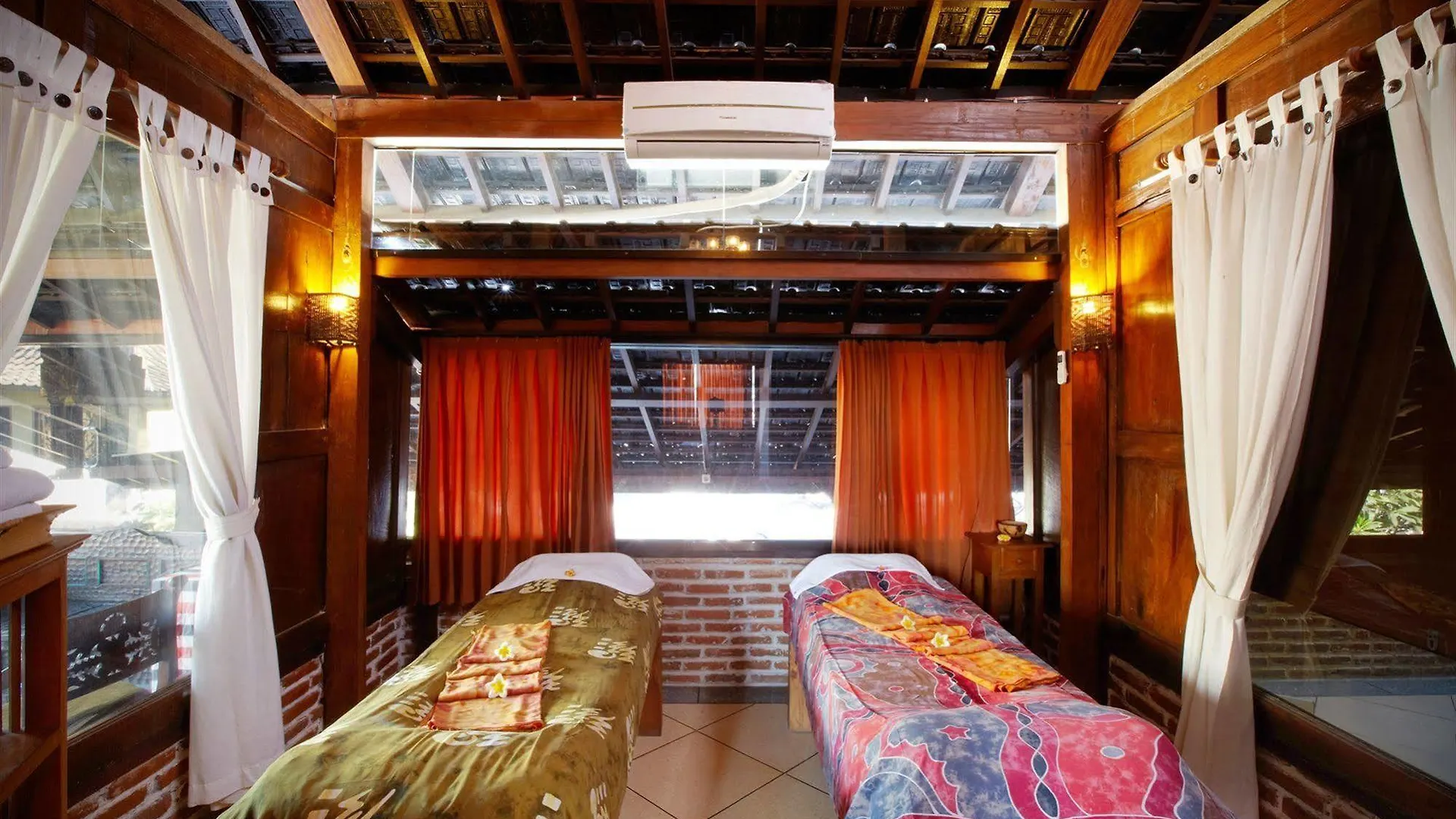 Putu Bali Villa & Spa Seminyak  Indonesia