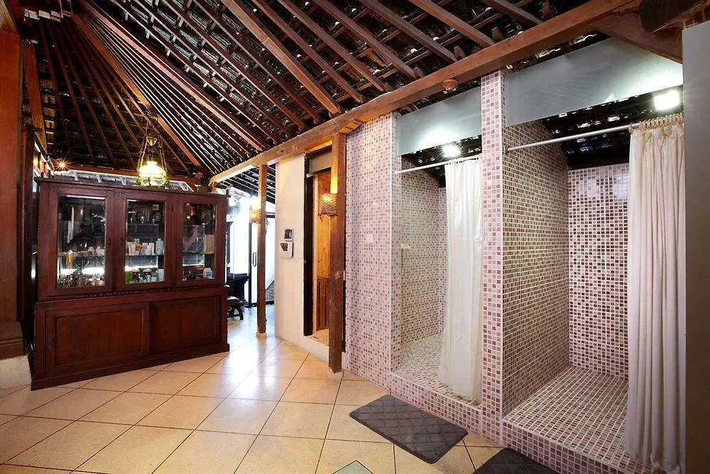 Putu Bali Villa & Spa Семиньяк