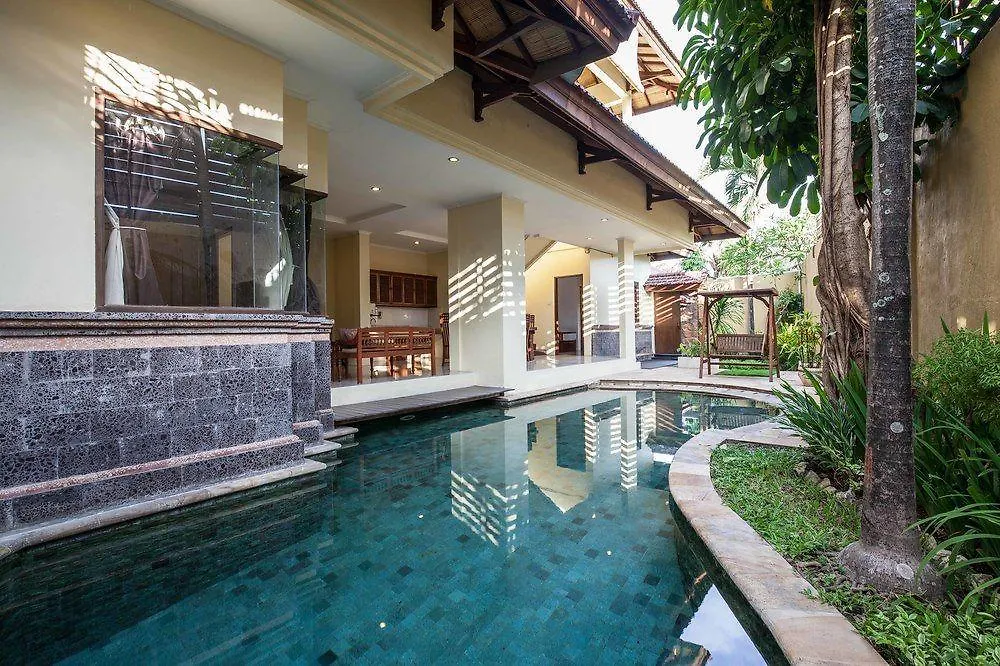 Putu Bali Villa & Spa Семиньяк