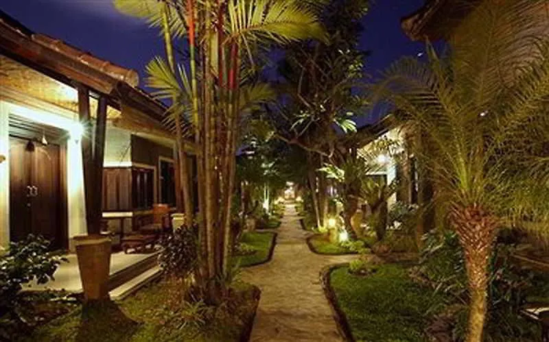 Putu Bali Villa & Spa Семиньяк