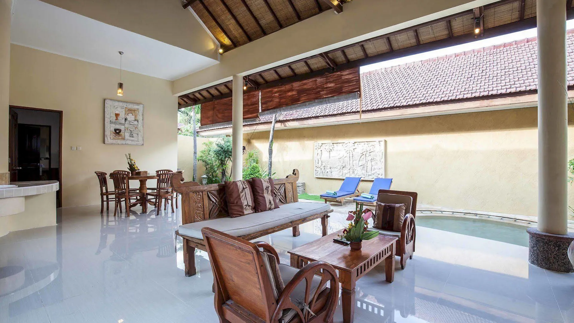 Putu Bali Villa & Spa Семиньяк